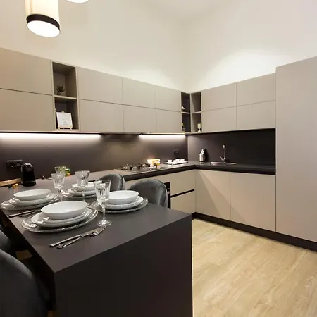 Apartment N A P Experience *