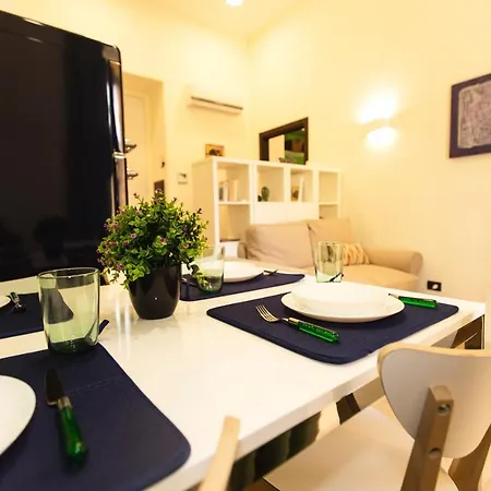 N A P Experience Apartment *