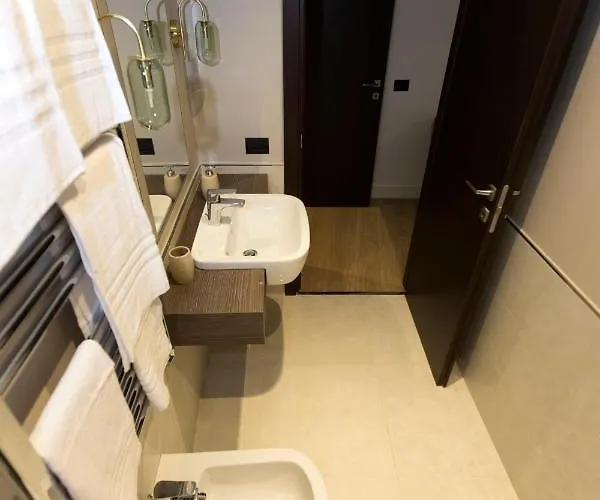 N A P Experience Neapol